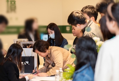 "甜蜜經濟"不斷升溫 婚禮熱潮踏春而至